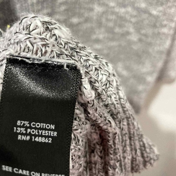 Torrid Women's V-Neck Gray Sweater - Picture 4 of 8